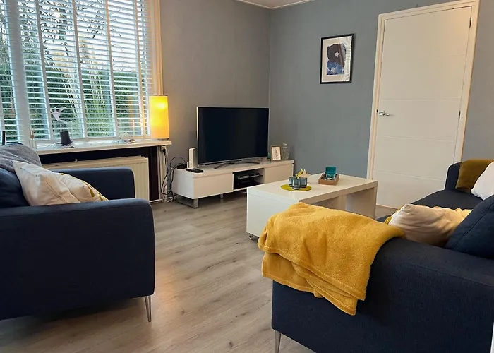 Retreat Near Sint Maartenszee